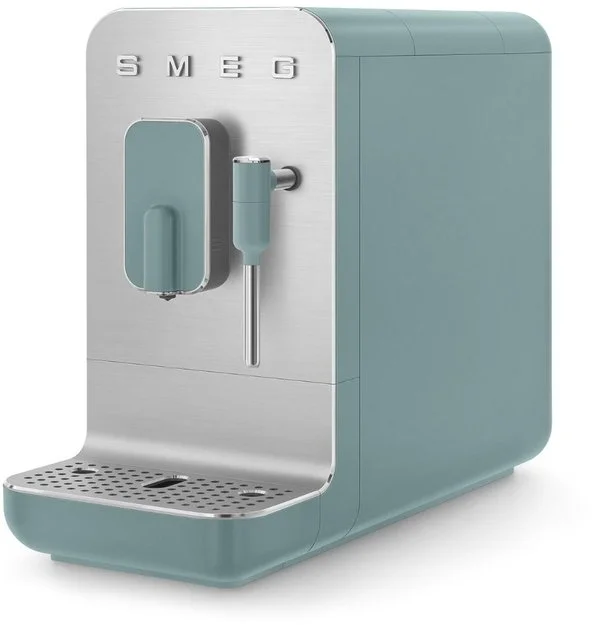 Кофемашина Smeg BCC02EGMEU купить в Москве с доставкой
