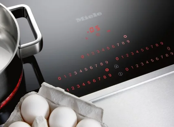 Варочная панель со встроенной вытяжкой Miele KMDA7633 FR купить в Москве с доставкой
