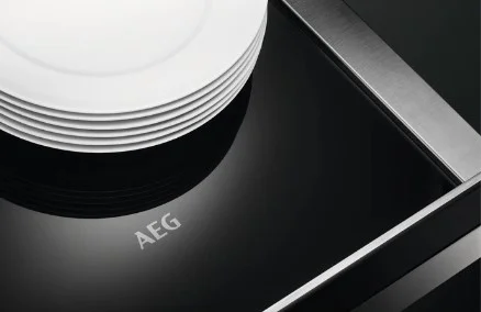 Встраиваемый ящик для подогрева посуды AEG KDK911424M купить в Москве
