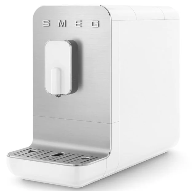 Кофемашина Smeg BCC01WHMEU купить в Москве с доставкой
