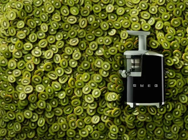 Соковыжималка Smeg SJF01BLEU купить в Москве с доставкой
