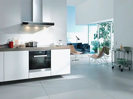 Вытяжка Miele DA 6698 W CLST с витрины, новая купить в Москве
