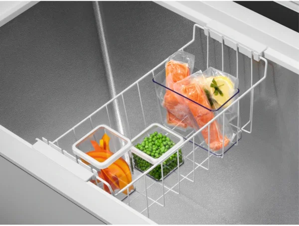 Морозильный ларь Electrolux LCB3LF20W0 купить в Москве