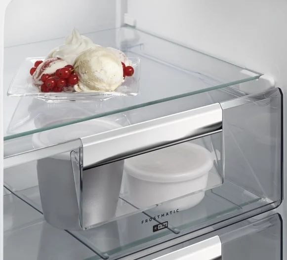 Встраиваемый холодильник AEG SCR618F6TS купить в Москве