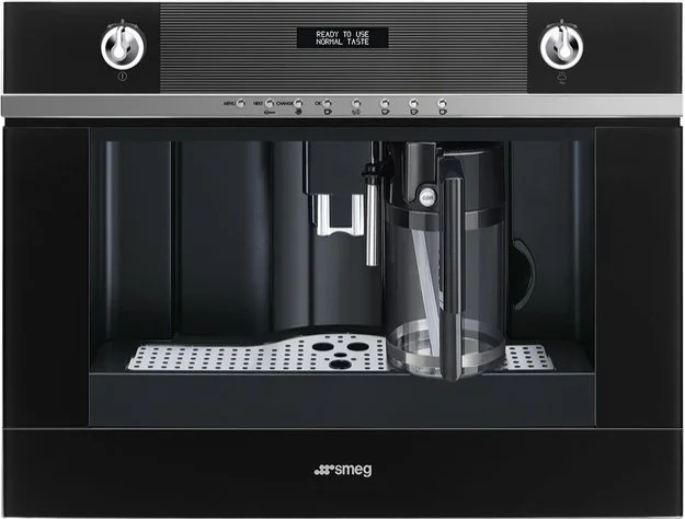 Кофемашина Smeg CMS4101N купить в Москве с доставкой

