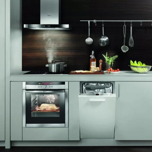 Духовой шкаф Neff B46E74N0 купить в Москве
