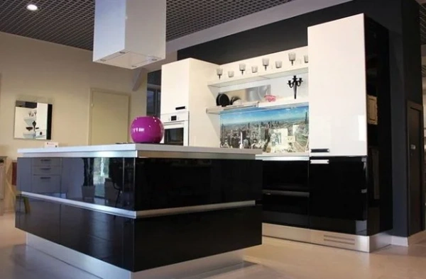 Вытяжка Faber CUBIA IS.GLOSS PLUS EV8 WH A60 купить в Москве
