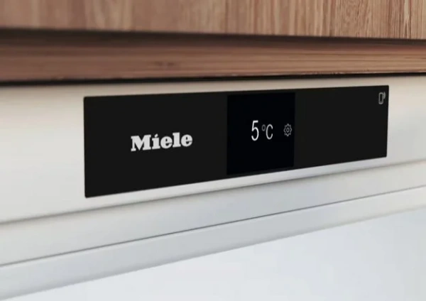 Встраиваемый холодильник Miele KU 7030 D купить в Москве
