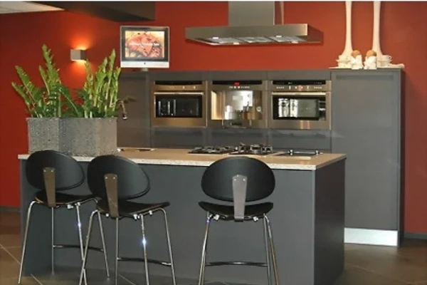 Компактный духовой шкаф Neff C17E64N0 купить в Москве
