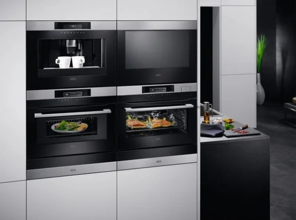 Духовой шкаф AEG KMR761000M купить в Москве
