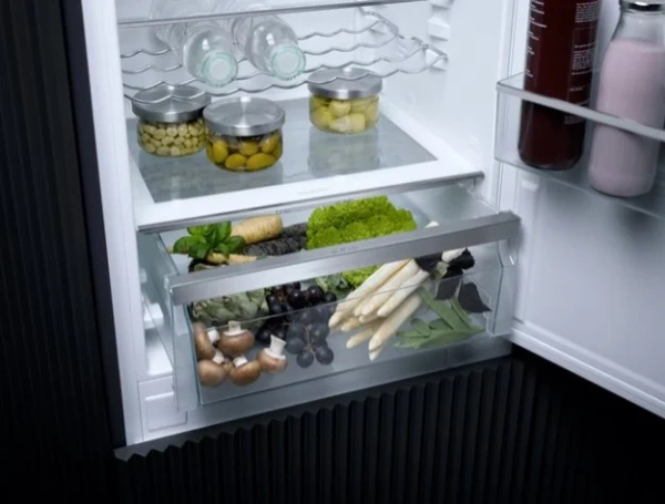 Встраиваемый холодильник Miele KFN 7733 E новый, без коробки купить в Москве
