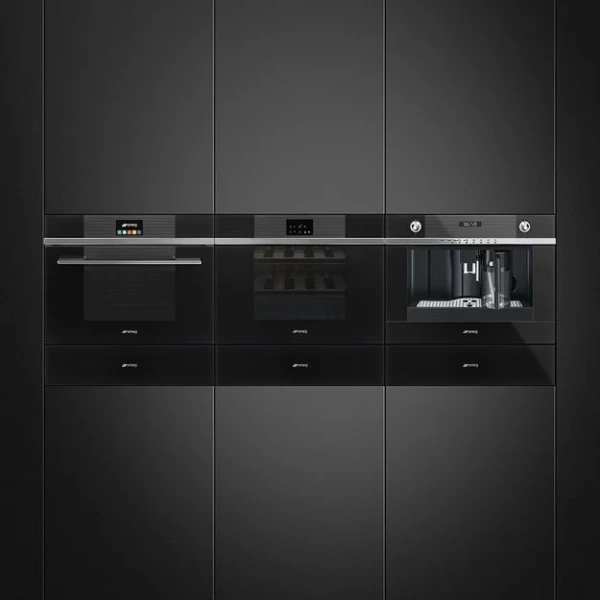Компактный духовой шкаф с пароваркой Smeg SF4104VCN купить в Москве
