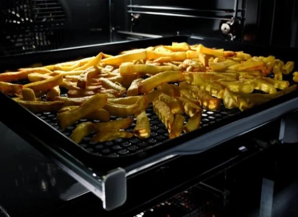 Компактный духовой шкаф с паром Kuppersbusch CBD 6550.0 S9-Airfry купить в Москве
