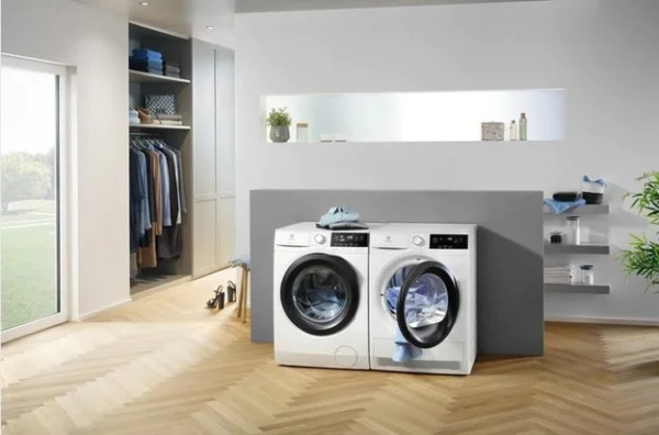 Сушильная машина Electrolux EW8HR359S купить в Москве