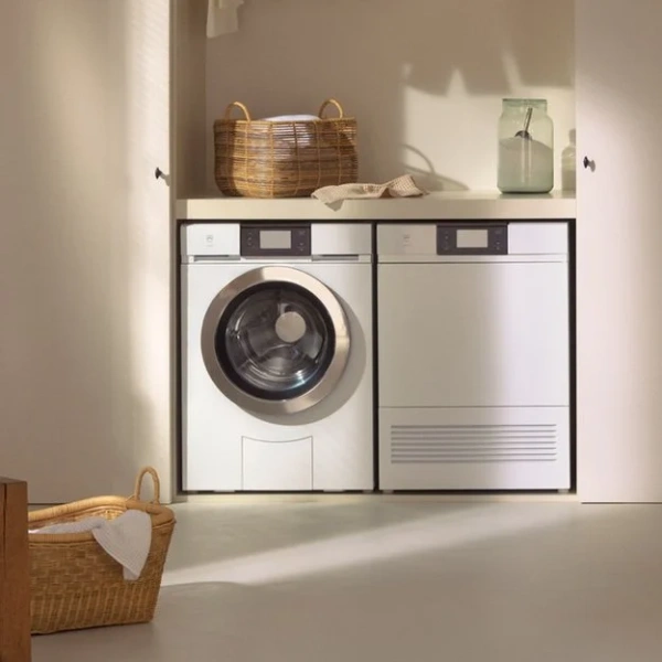 Сушильная машина V-ZUG AdoraDry V2000 AT2T-12031 L купить в Москве