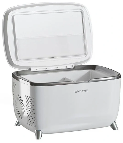 Холодильник для косметики и напитков Meyvel MB-06C3W купить в Москве
