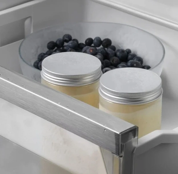 Встраиваемая морозильная камера V-ZUG Freezer V4000 178N FR4T-53008 купить в Москве
