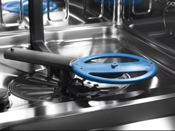 Встраиваемая посудомоечная машина Electrolux EEG68600W купить в Москве