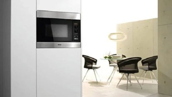 Микроволновая печь Miele M 8160-2 ED купить в Москве
