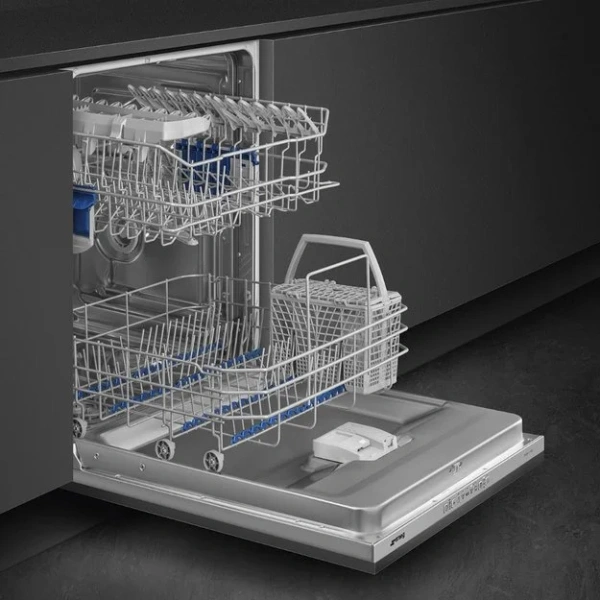 Встраиваемая посудомоечная машина Smeg STL281DS купить в Москве