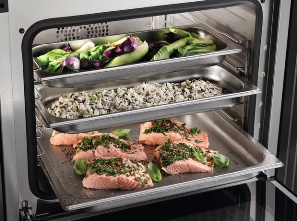 Встраиваемая пароварка Miele DGC 7460 HCX PRO OBSW купить в Москве