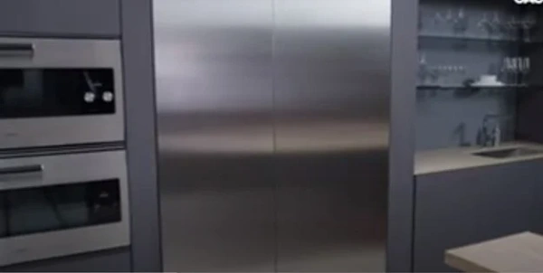 Встраиваемая морозильная камера Gaggenau RF411306 купить в Москве
