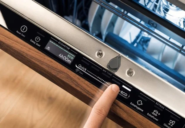 Встраиваемая посудомоечная машина Electrolux EEG88600W купить в Москве