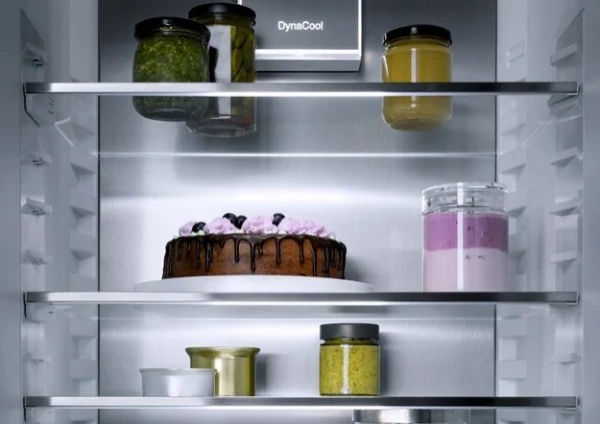 Встраиваемый холодильник Miele K 7797 C L купить в Москве
