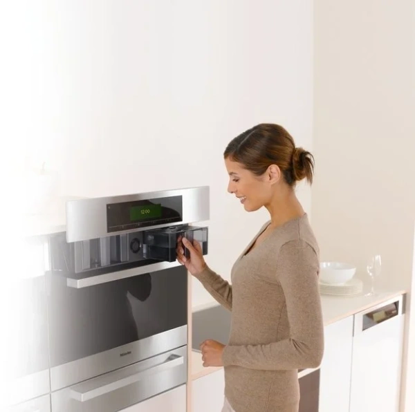 Встраиваемая пароварка Miele DGC 5080 XL купить в Москве