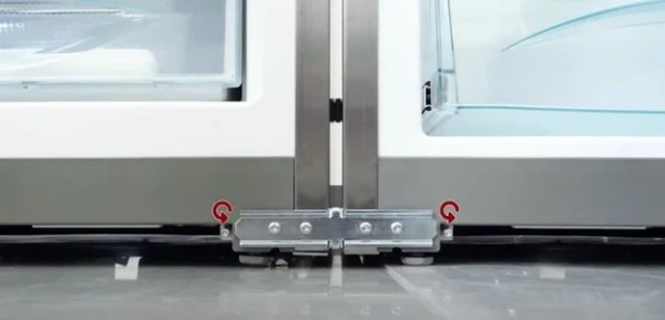 Встраиваемый холодильник Miele KFN 7744 C купить в Москве
