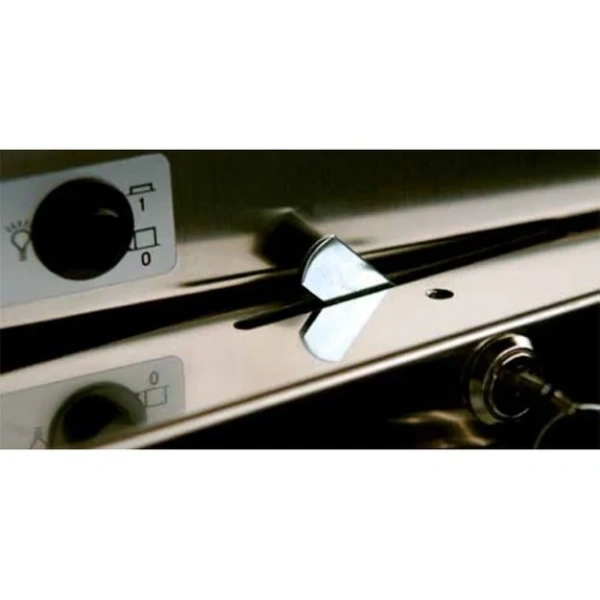 Холодильный шкаф для колбасных изделий и сыров IP SALK 601 X купить в Москве