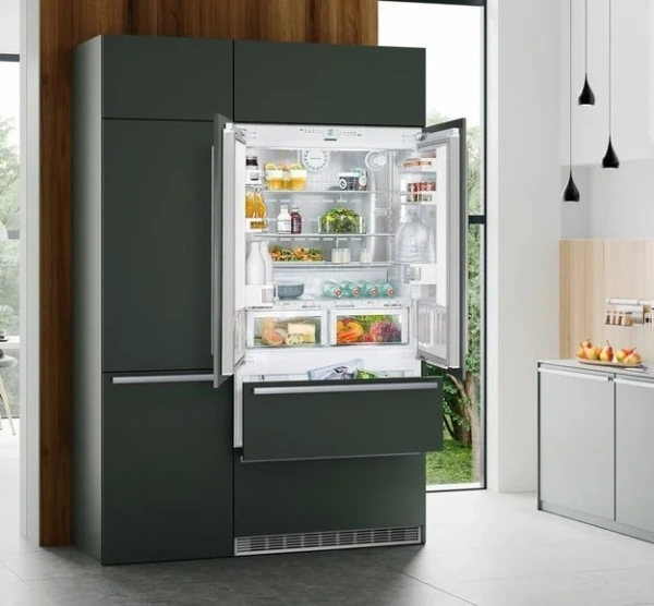 Встраиваемый холодильник Liebherr ECBN 6256 Premium Plus купить в Москве