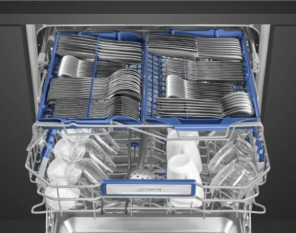 Посудомоечная машина Smeg STL323BL купить в Москве