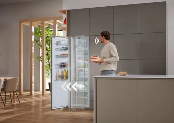 Встраиваемый холодильник Miele K 7797 C L купить в Москве
