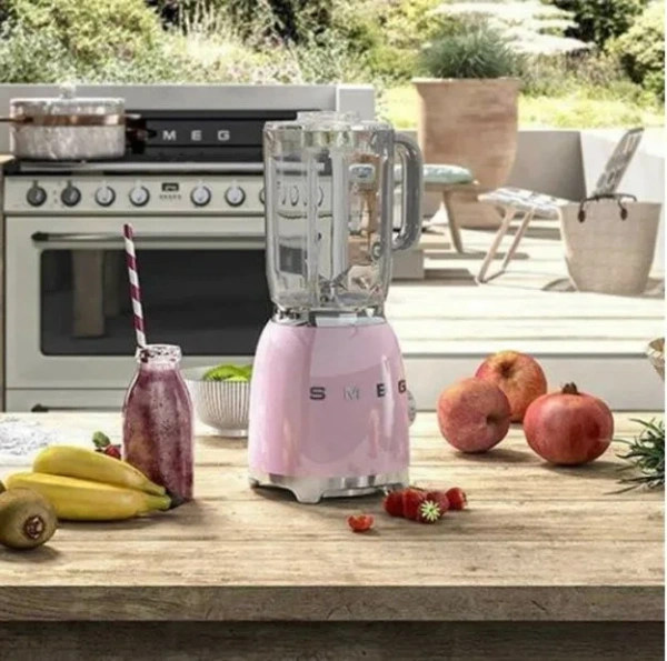 Блендер Smeg BLF01PKEU купить в Москве с доставкой
