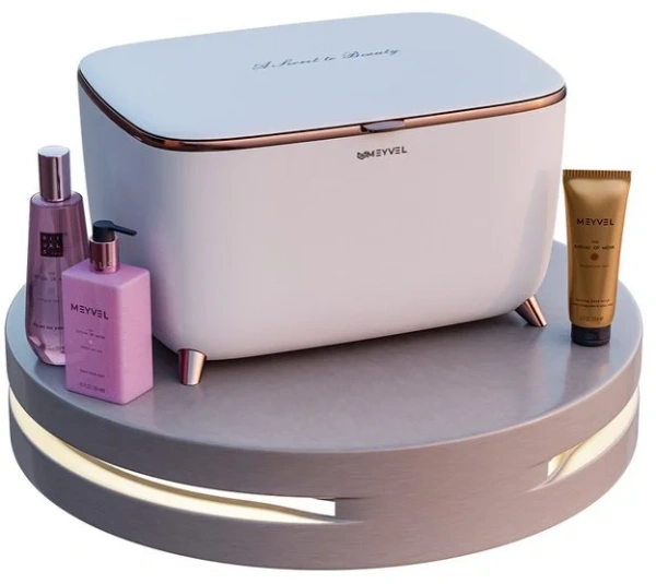 Холодильник для косметики и напитков Meyvel MB-09C3W купить в Москве
