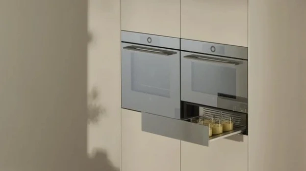 Встраиваемый подогреватель посуды V-ZUG V4000 31 WDEE6V1C черное стекло купить в Москве
