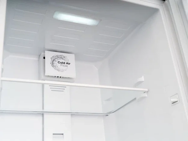 Встраиваемый холодильник Schaub Lorenz SL SE312WE купить в Москве
