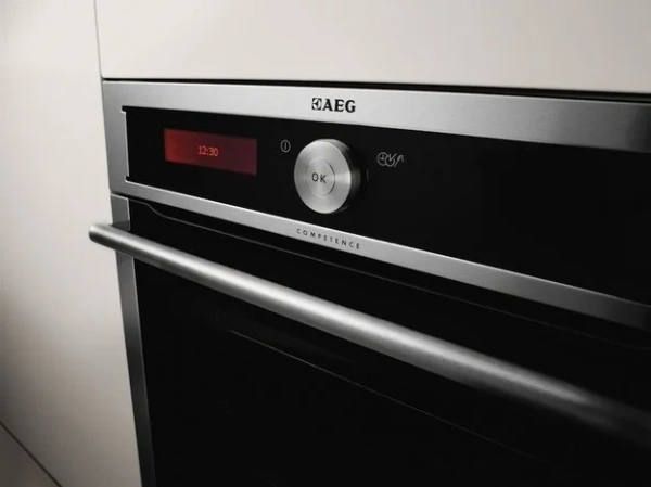 Духовой шкаф AEG BY9004000M купить в Москве
