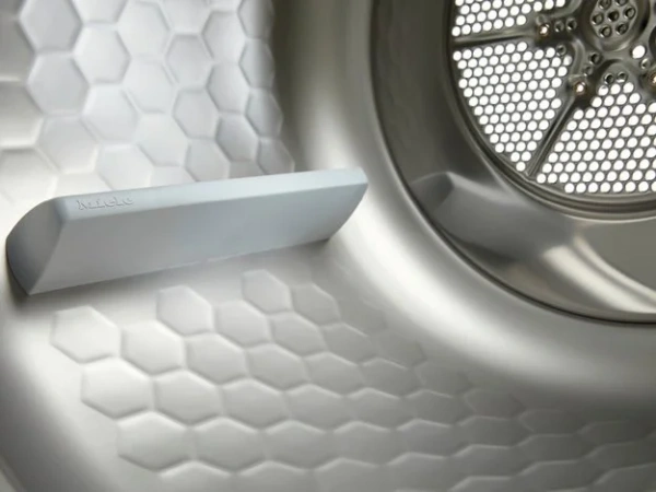 Сушильная машина Miele TWR780WP новая, с витрины купить в Москве