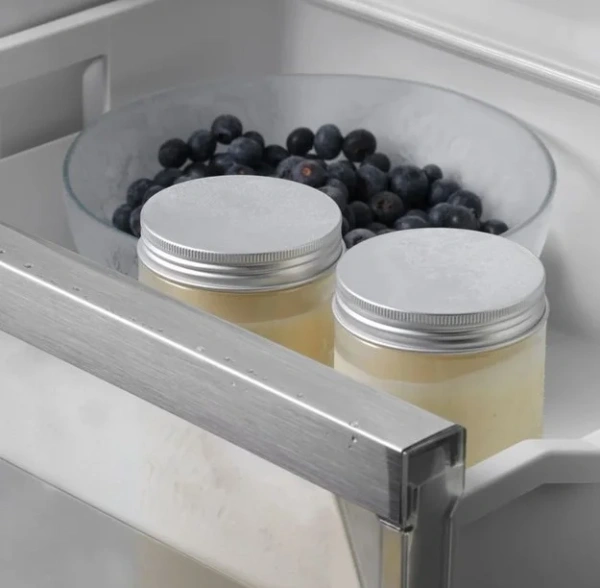 Встраиваемая морозильная камера V-ZUG Freezer V4000 178N FR4T-53003 купить в Москве
