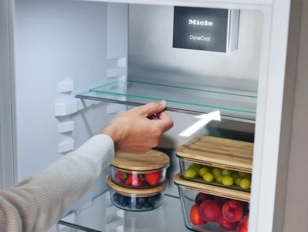 Встраиваемый холодильник Miele KFN 7733 E новый, без коробки купить в Москве
