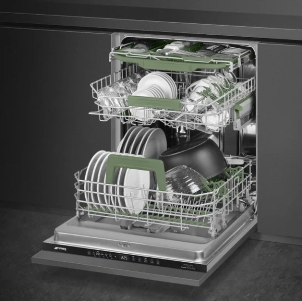 Встраиваемая посудомоечная машина Smeg STL7332CL купить в Москве