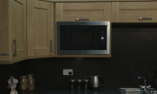 Микроволновая печь AEG MC1763E-M купить в Москве
