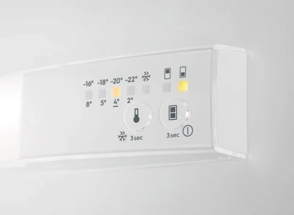 Встраиваемый холодильник AEG SCR618F6TS купить в Москве
