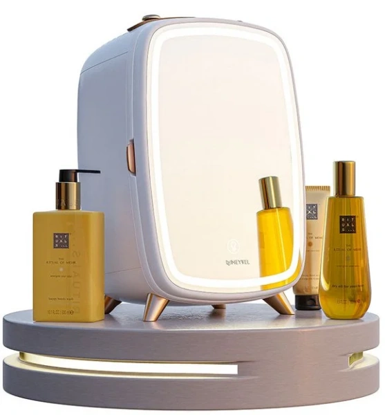 Холодильник для косметики и напитков Meyvel MB-06C2W купить в Москве
