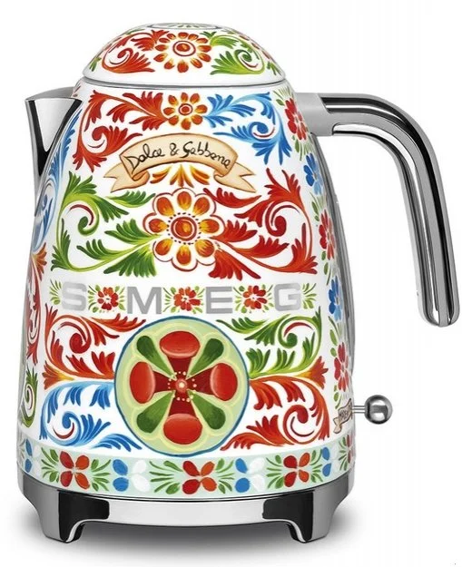 Чайник Smeg KLF03DGEU купить в Москве с доставкой

