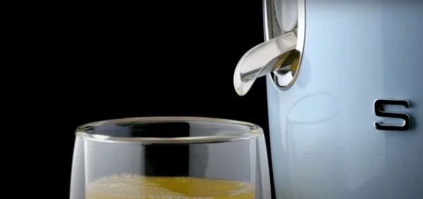 Соковыжималка Smeg CJF11RDEU купить в Москве с доставкой
