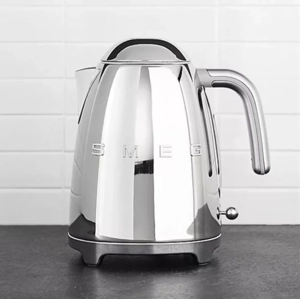 Чайник Smeg KLF03SSEU купить в Москве с доставкой
